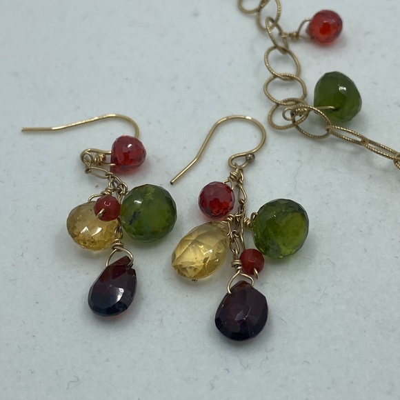 Gold plated Leaf and Bead Necklace - Picture 3 of 4